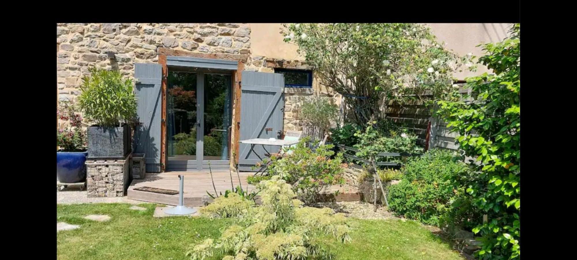 Studio Cosy Proche De Rennes Montreuil-le-Gast Экстерьер фото